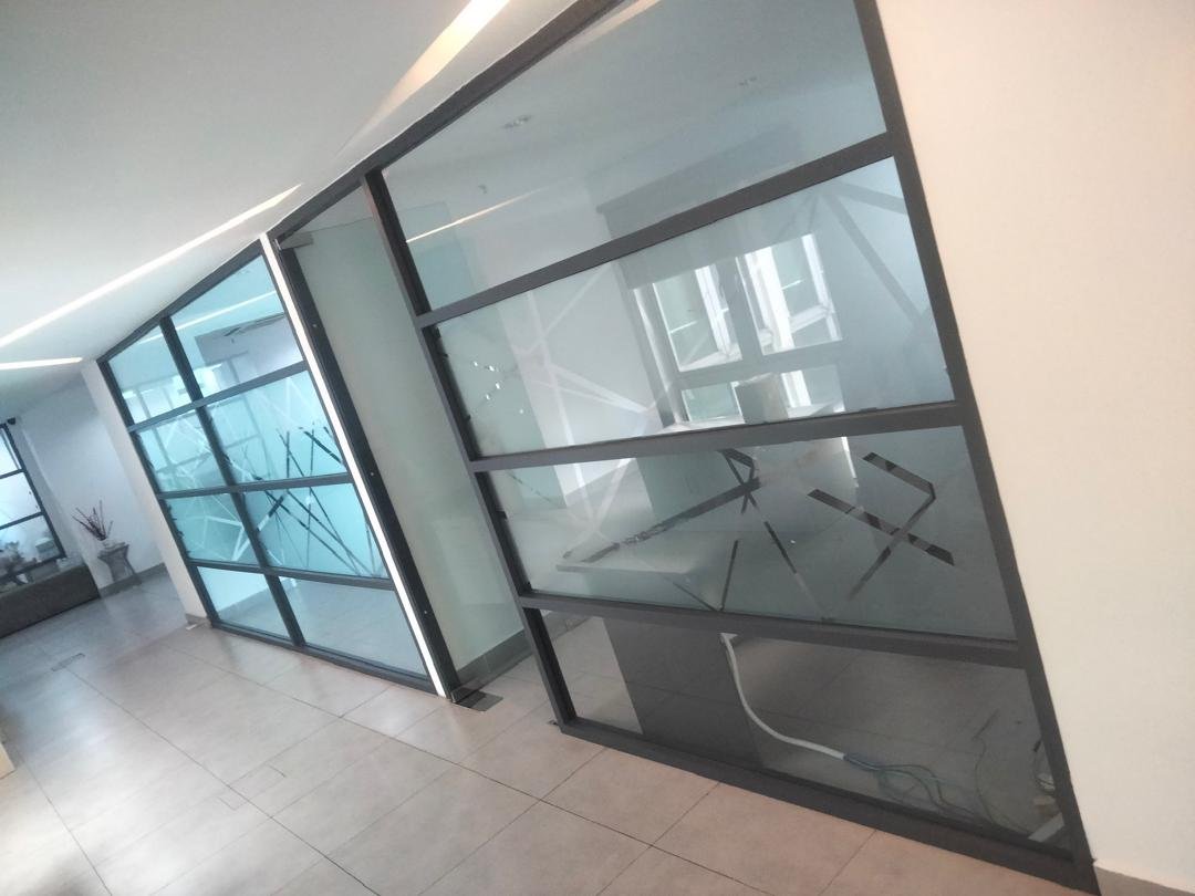 Admin/Service/Details/glass work.jpg